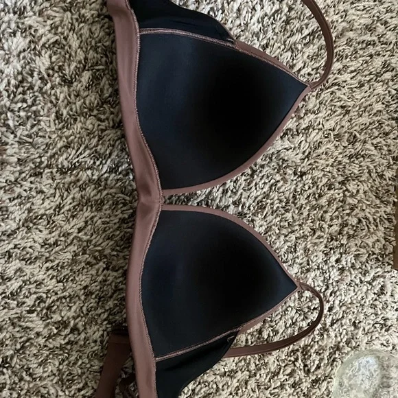 Lululemon bikini top (brown) – new without tags - Picture 2 of 3